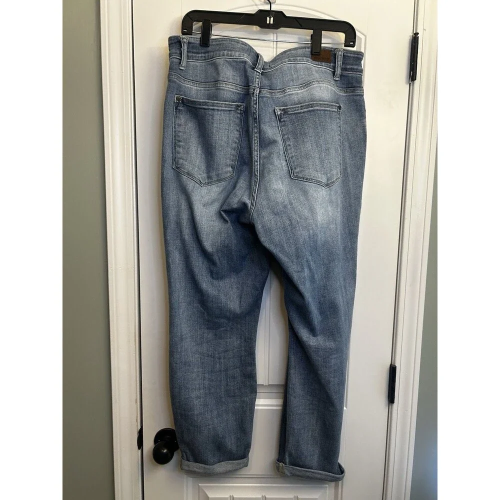 Judy Blue Boyfriend Jeans 14W Plus Mid Wash Cuffed Stretch Denim Casual Comfort